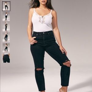Ultra high rise mom jeans Abercrombie